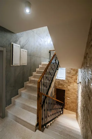 8-Bedroom Villa for 16 Guests in Poljica