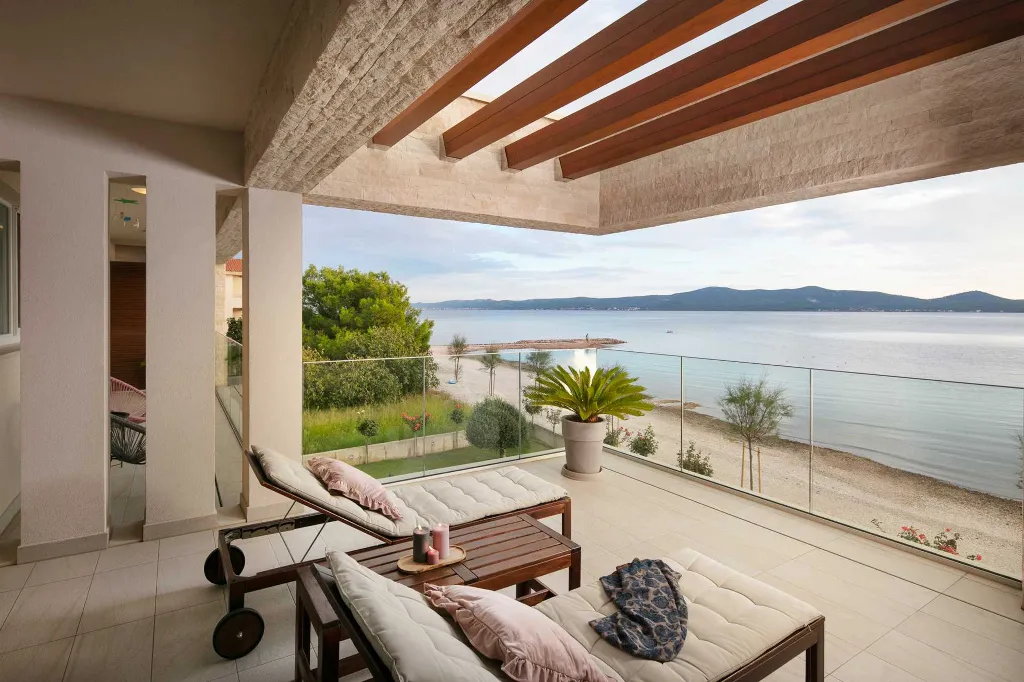 4-Bedroom Villa for 8 Guests in Sukošan, Croatia