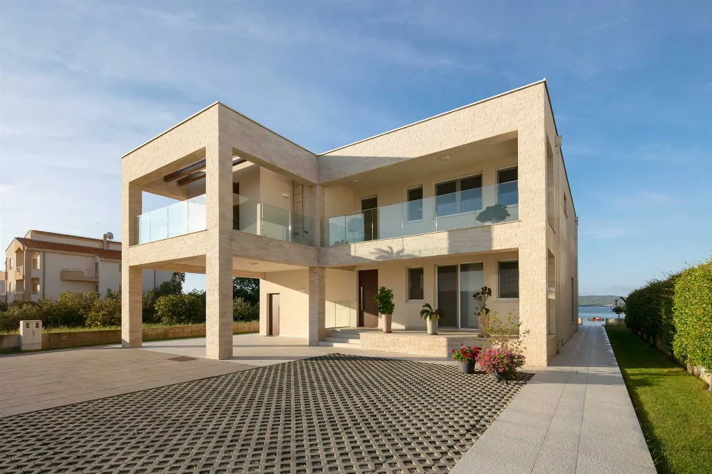 4-Bedroom Villa for 8 Guests in Sukošan, Croatia