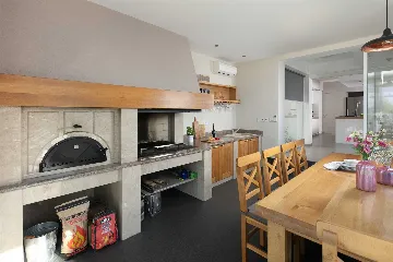 4-Bedroom Villa for 8 Guests in Sukošan, Croatia