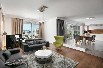 4-Bedroom Villa for 8 Guests in Sukošan, Croatia