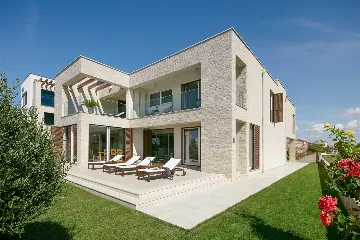4-Bedroom Villa for 8 Guests in Sukošan, Croatia