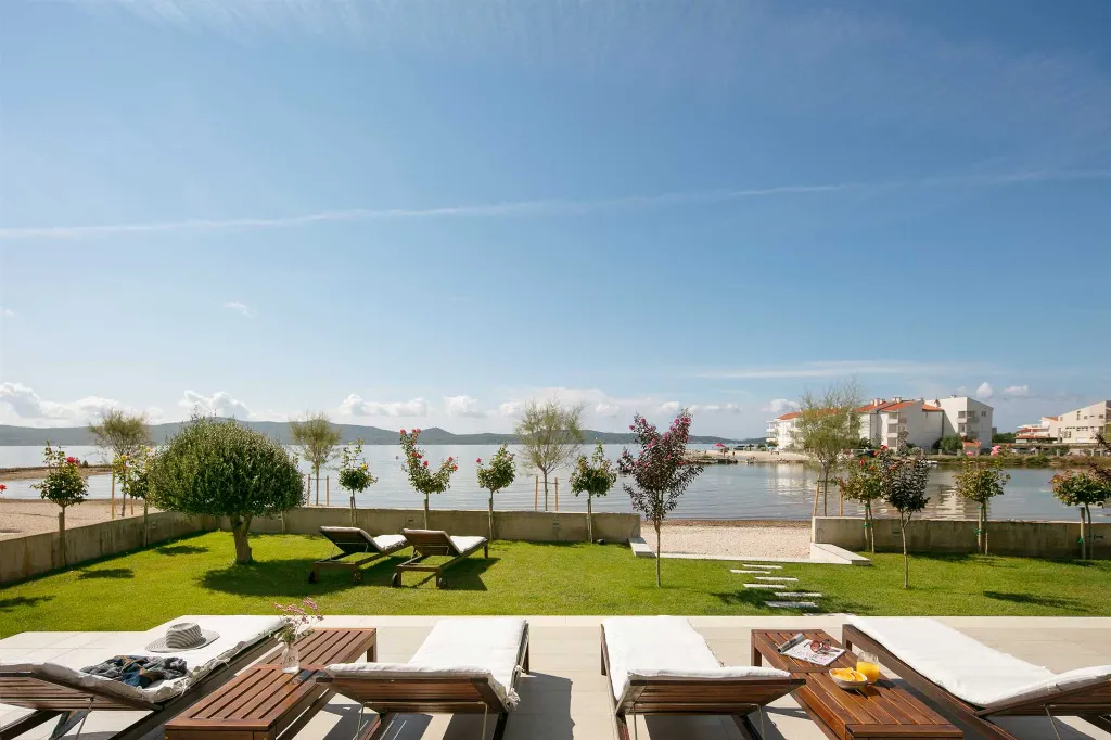 4-Bedroom Villa for 8 Guests in Sukošan, Croatia