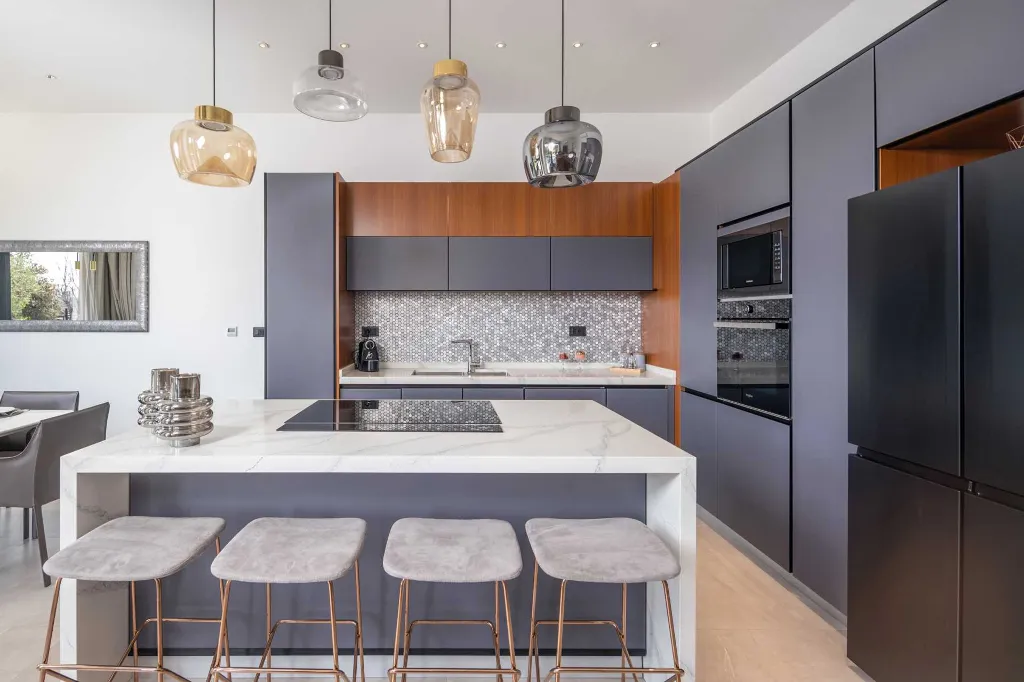 4-Bedroom Villa for 8 in Zaton, Nin