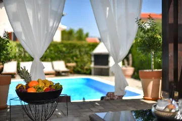 Pridraga 3-Bedroom Villa with Jacuzzi