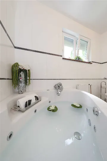 Pridraga 3-Bedroom Villa with Jacuzzi