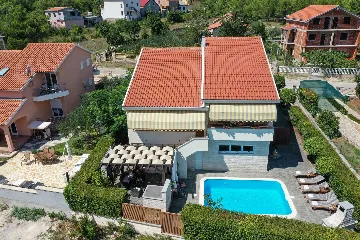 Pridraga 3-Bedroom Villa with Jacuzzi