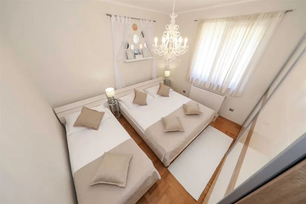 Pridraga 3-Bedroom Villa with Jacuzzi