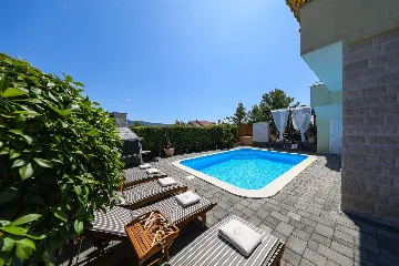 Pridraga 3-Bedroom Villa with Jacuzzi