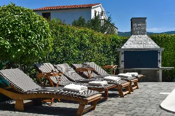 Pridraga 3-Bedroom Villa with Jacuzzi