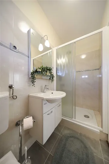 Pridraga 3-Bedroom Villa with Jacuzzi