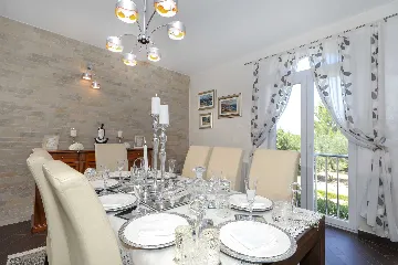 Pridraga 3-Bedroom Villa with Jacuzzi