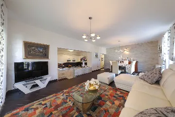 Pridraga 3-Bedroom Villa with Jacuzzi