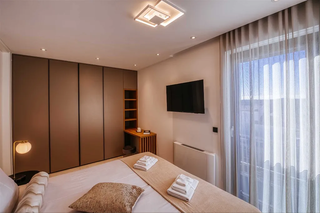Modern 4-Bedroom Villa in Sukošan for 8