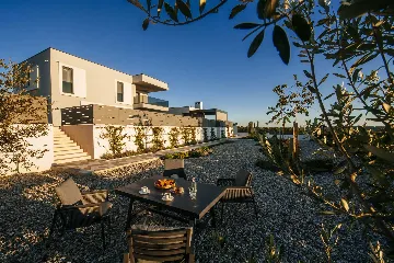 Modern 4-Bedroom Villa in Sukošan for 8