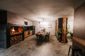 Modern 4-Bedroom Villa in Sukošan for 8