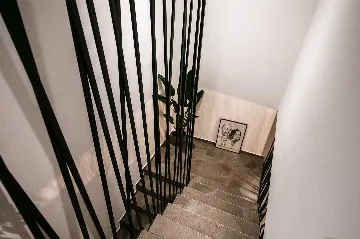 Modern 4-Bedroom Villa in Sukošan for 8