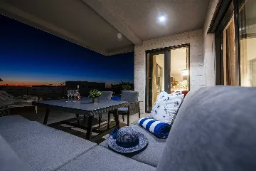 Modern 4-Bedroom Villa in Sukošan for 8