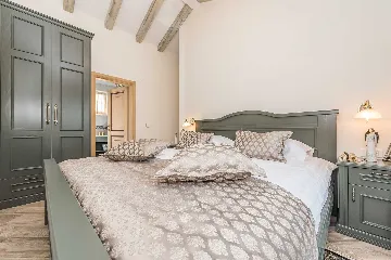 3-Bedroom Villa in Pridraga for up to 8 Guests