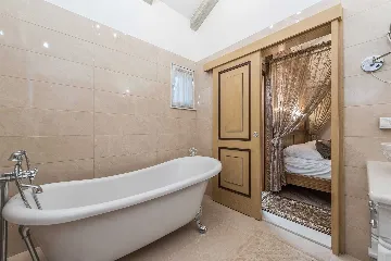 3-Bedroom Villa in Pridraga for up to 8 Guests