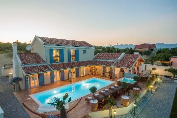 3-Bedroom Villa in Pridraga for up to 8 Guests