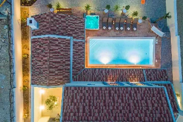 3-Bedroom Villa in Pridraga for up to 8 Guests