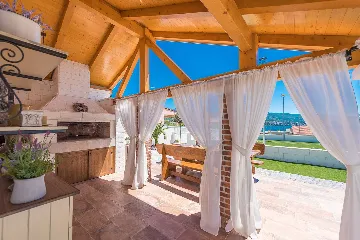 3-Bedroom Villa in Pridraga for up to 8 Guests