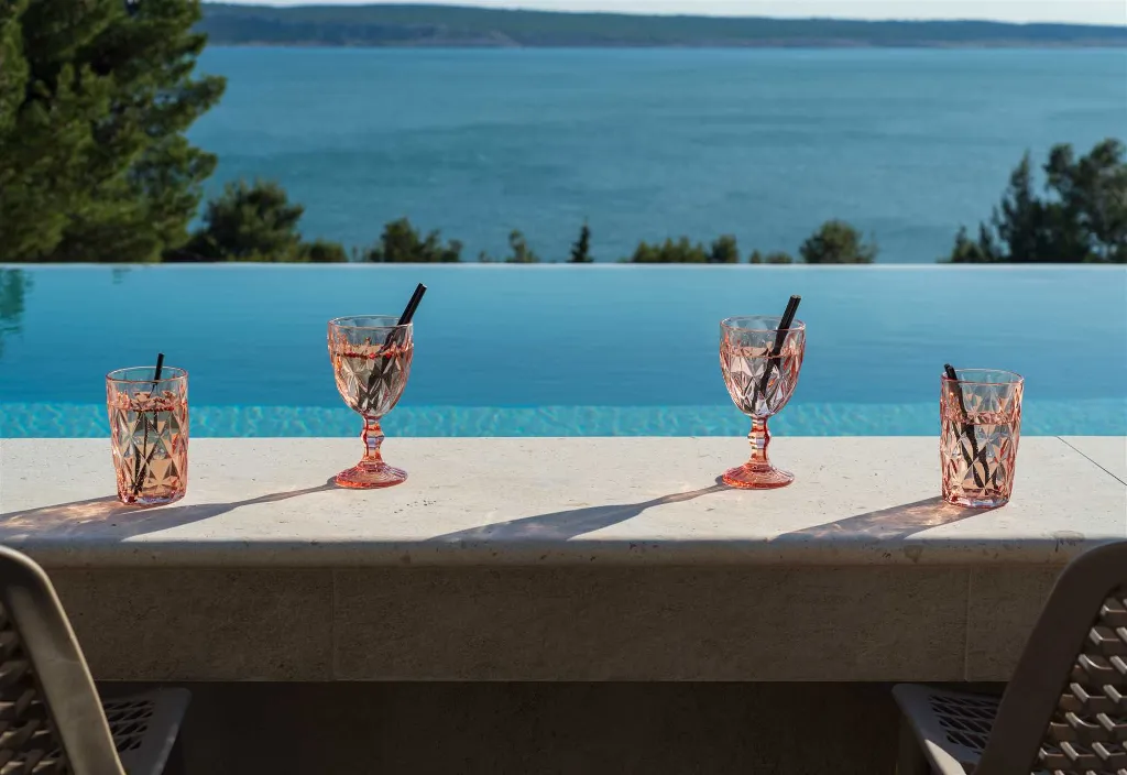 6-Bedroom Villa in Starigrad (Up to 14 Guests)