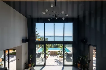 6-Bedroom Villa in Starigrad (Up to 14 Guests)