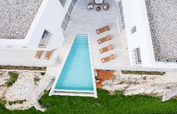 Poličnik Villa for Up to 10 Guests