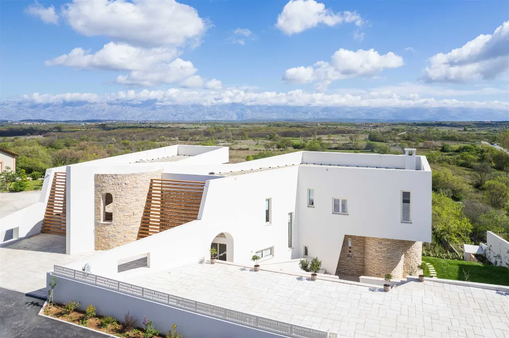 Poličnik Villa for Up to 10 Guests
