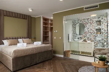 Poličnik Villa for Up to 10 Guests