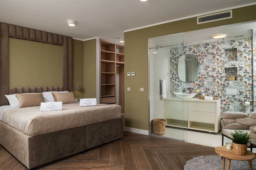 Poličnik Villa for Up to 10 Guests