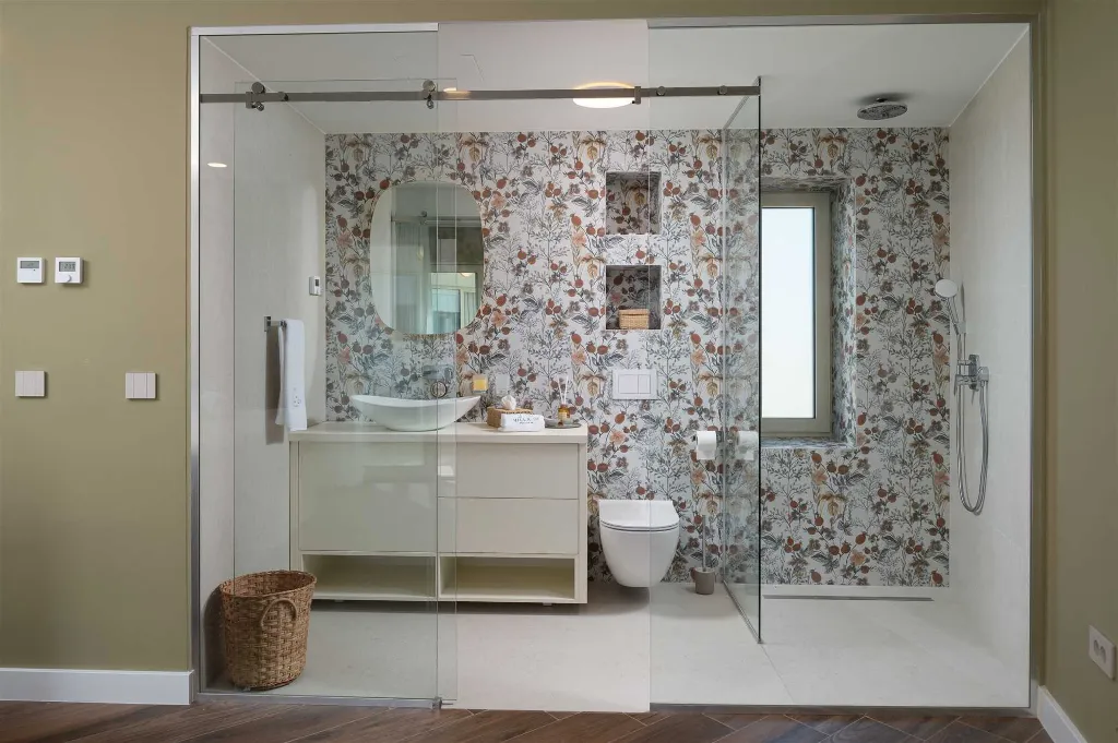 Poličnik Villa for Up to 10 Guests