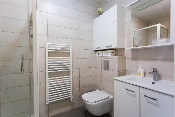 Air-Conditioned Apartment with Balcony in Zadar