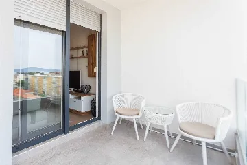 Air-Conditioned Apartment with Balcony in Zadar