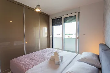 Air-Conditioned Apartment with Balcony in Zadar