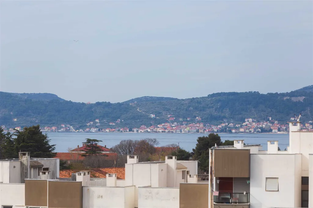 Air-Conditioned Apartment with Balcony in Zadar