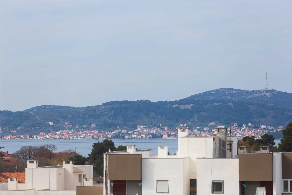 Air-Conditioned Apartment with Balcony in Zadar