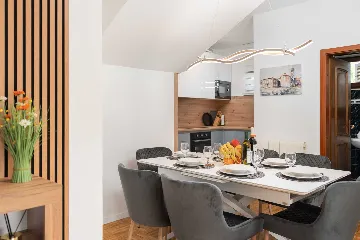 Holiday House in Zadar with Pool & Jacuzzi, up to 10