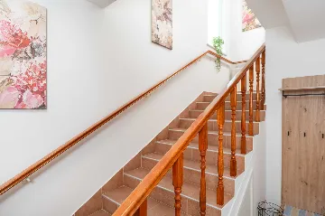 Holiday House in Zadar with Pool & Jacuzzi, up to 10