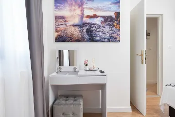 Holiday House in Zadar with Pool & Jacuzzi, up to 10