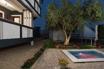 Holiday House in Zadar with Pool & Jacuzzi, up to 10