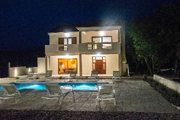 5-Bedroom Villa in Posedarje for up to 12 Guests