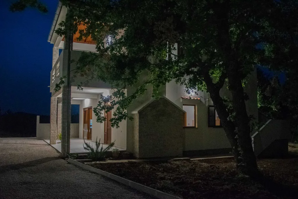 5-Bedroom Villa in Posedarje for up to 12 Guests