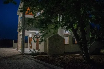 5-Bedroom Villa in Posedarje for up to 12 Guests