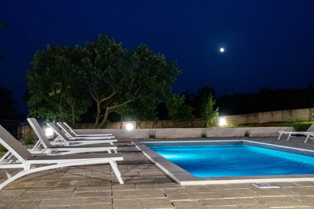 5-Bedroom Villa in Posedarje for up to 12 Guests