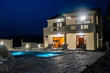 5-Bedroom Villa in Posedarje for up to 12 Guests