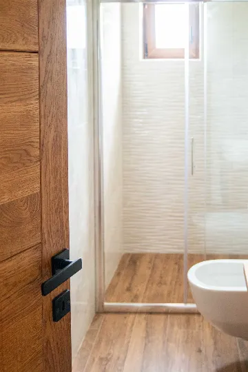 5-Bedroom Villa in Posedarje for up to 12 Guests