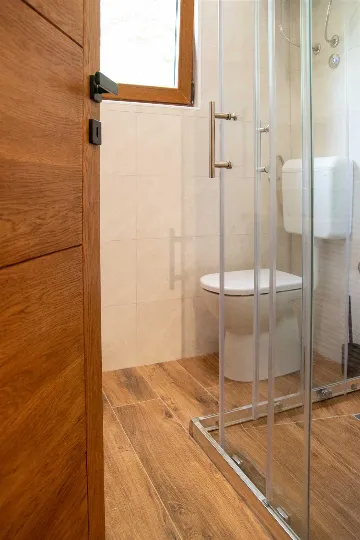 5-Bedroom Villa in Posedarje for up to 12 Guests